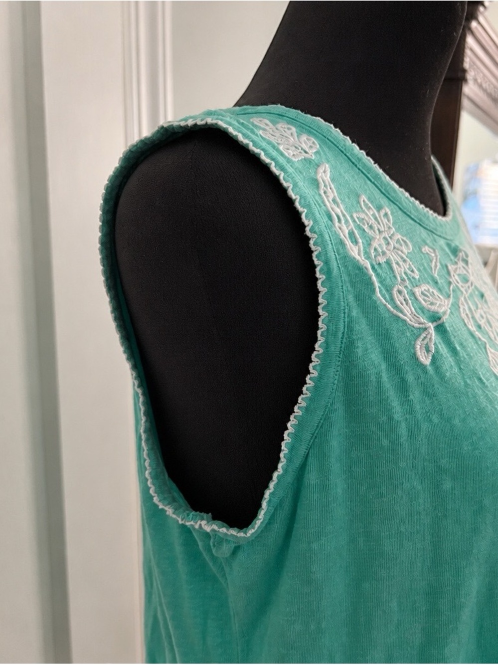 Talbots Teal Sleeveless Tank with White Embroidery